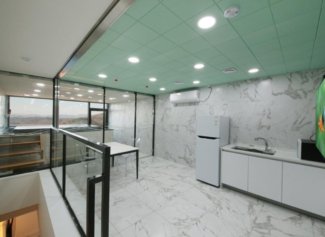 וונג'ו Wj Hotel Pool House מראה חיצוני תמונה