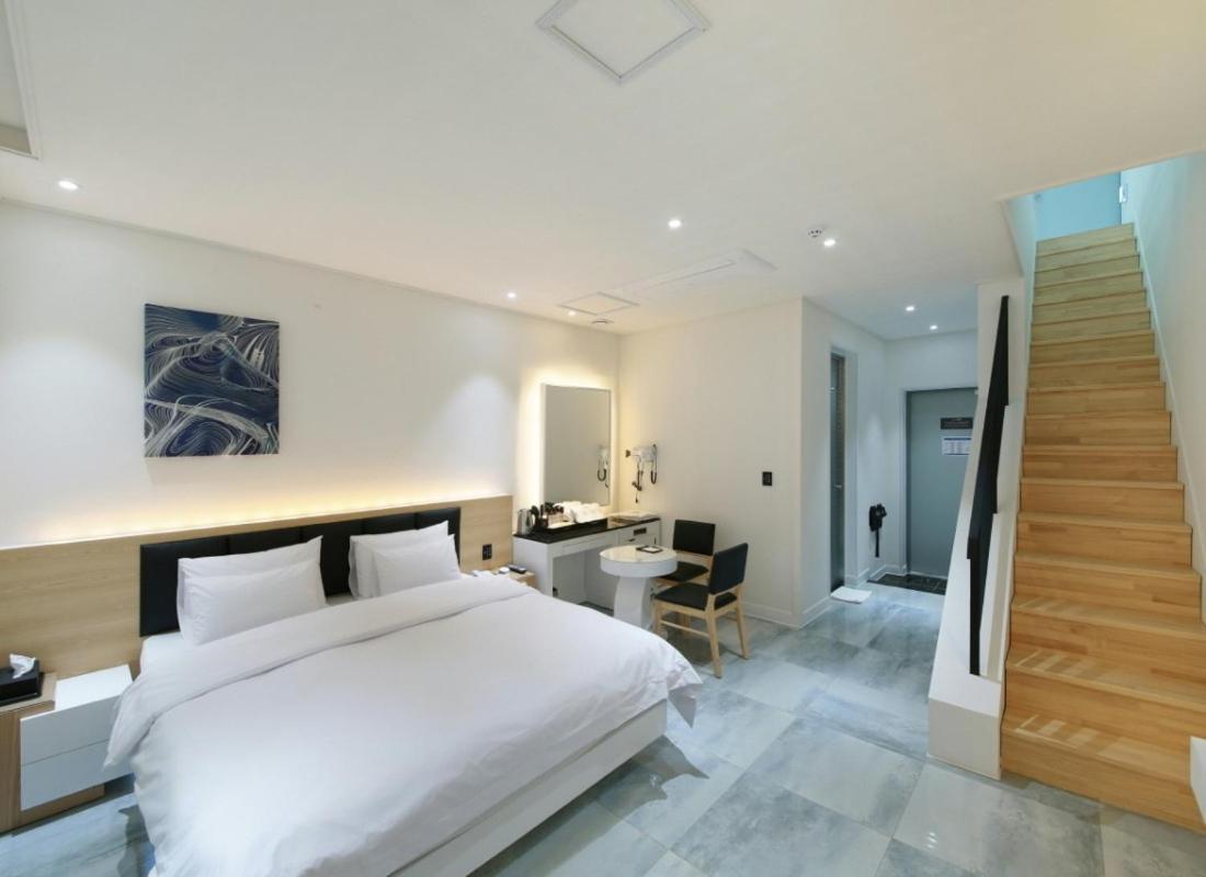 וונג'ו Wj Hotel Pool House מראה חיצוני תמונה