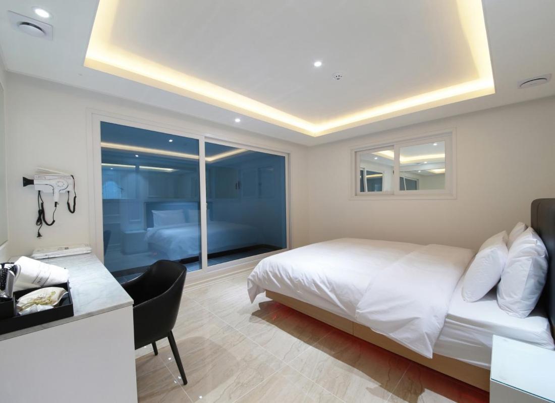 וונג'ו Wj Hotel Pool House מראה חיצוני תמונה