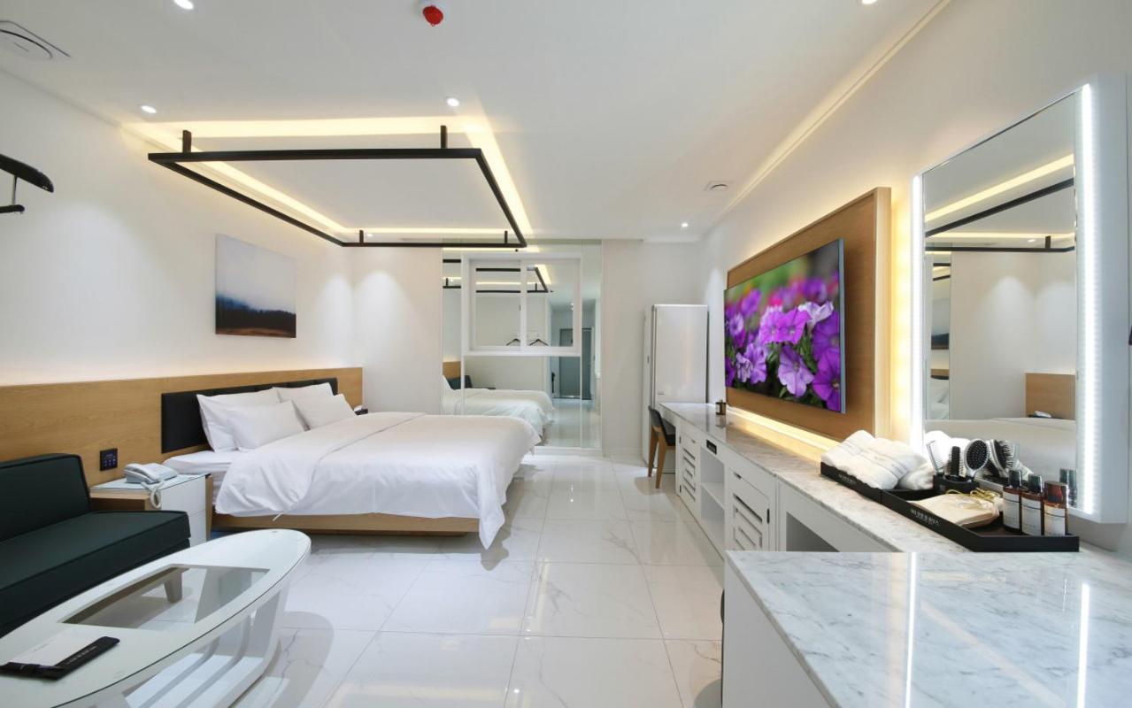 וונג'ו Wj Hotel Pool House מראה חיצוני תמונה