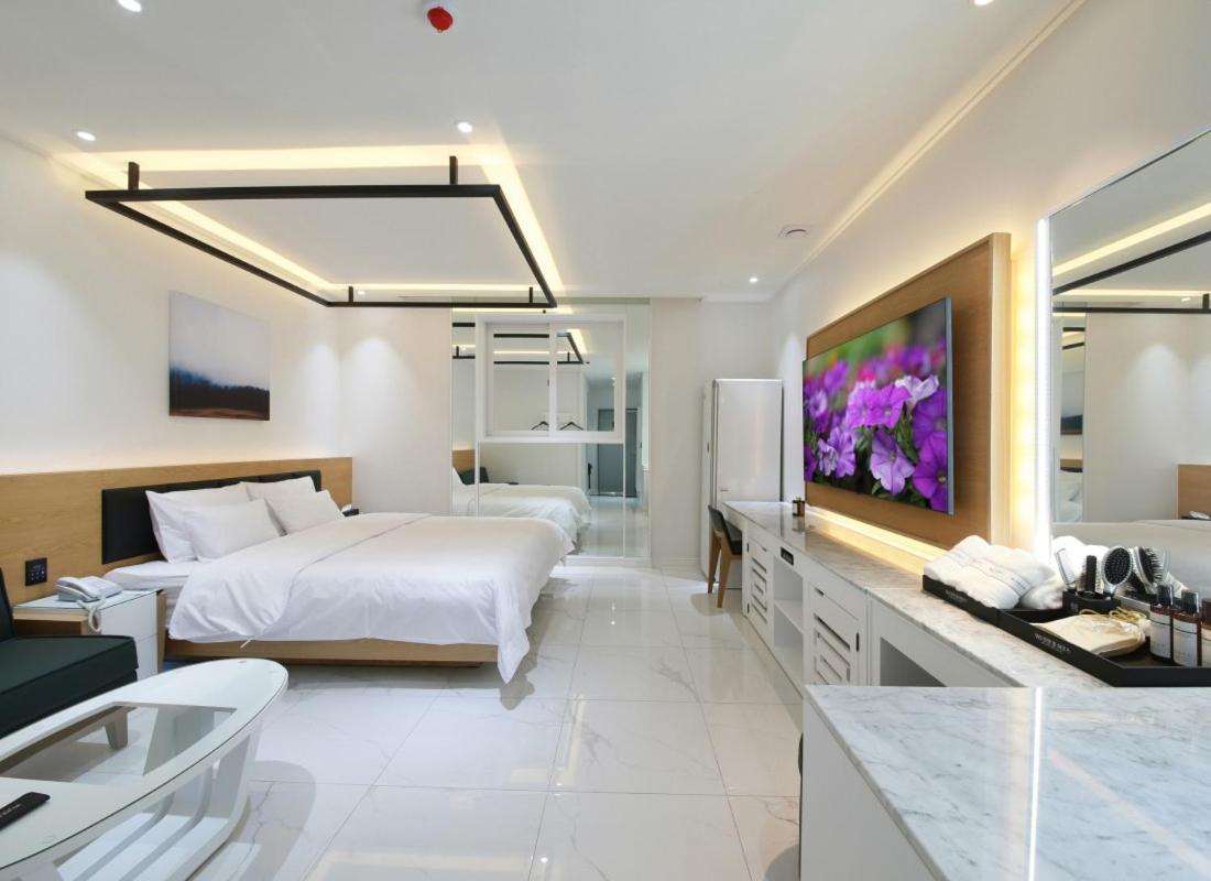 וונג'ו Wj Hotel Pool House מראה חיצוני תמונה