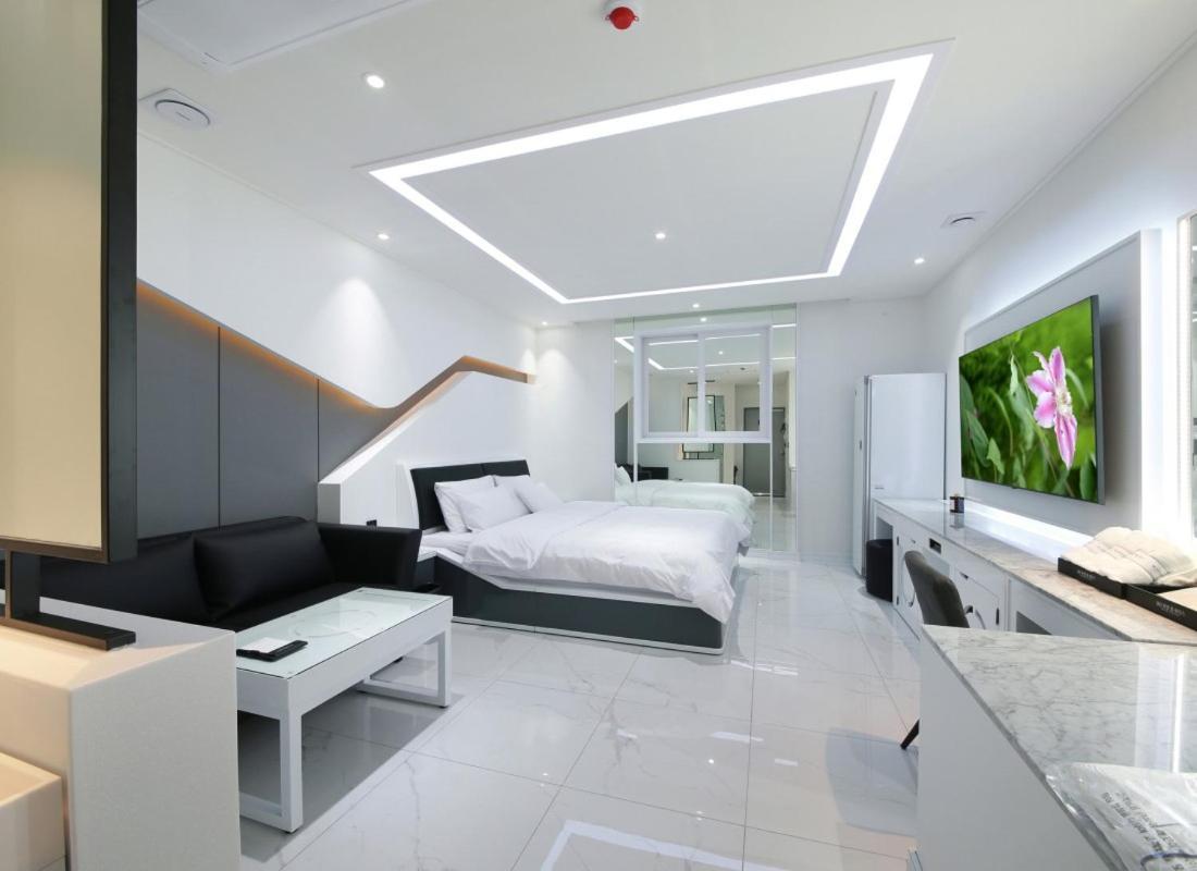 וונג'ו Wj Hotel Pool House מראה חיצוני תמונה